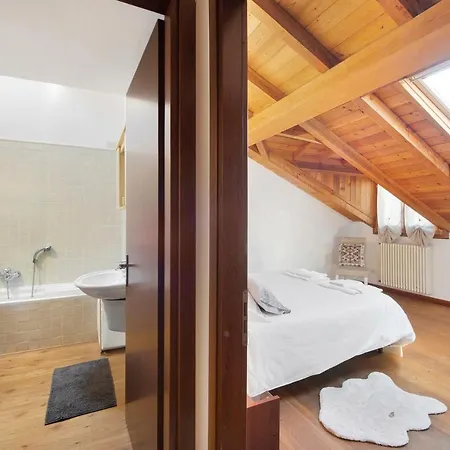 Nel Centro Di * كومو