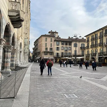 Nel Centro Di Apartment Como